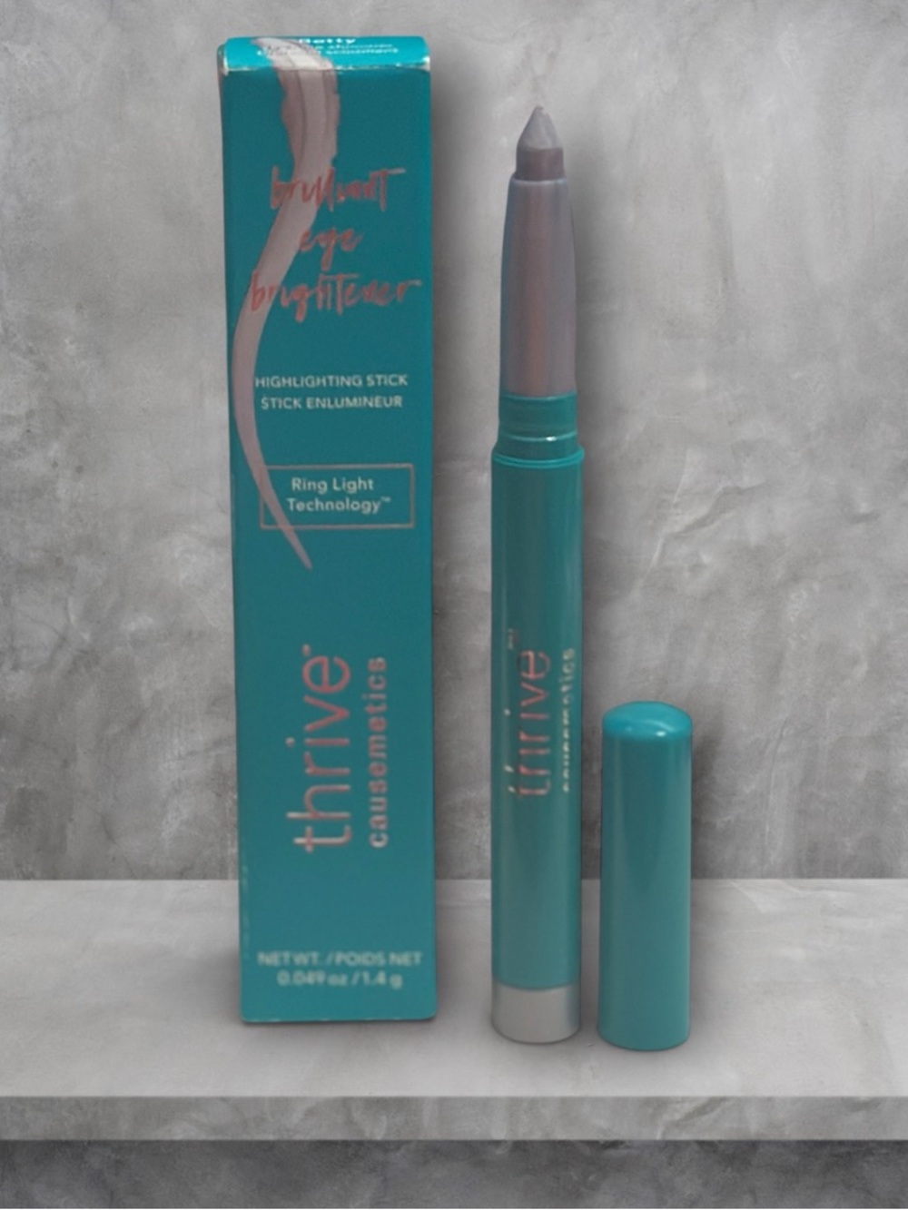 Thrive Betty Brilliant Eye Brightener- sky blue shimmer, vegan, waterproof